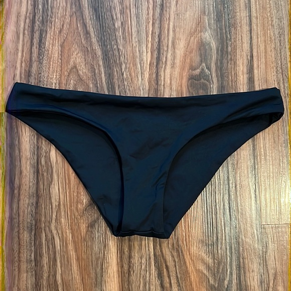 NWOT L*Space Sensual Solid Sandy Classic Bikini Bottom - Picture 5 of 13